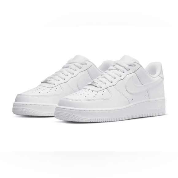 [CW2288-111] Mens Nike Air Force 1 '07 - Triple White display model - Picture 3 of 6